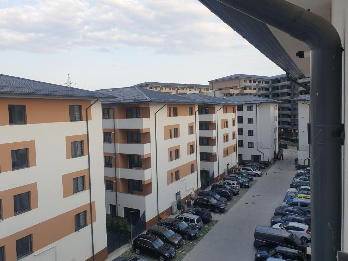 Apartament Dem Radulescu Langa Strand Râmnicu Vâlcea Esterno foto