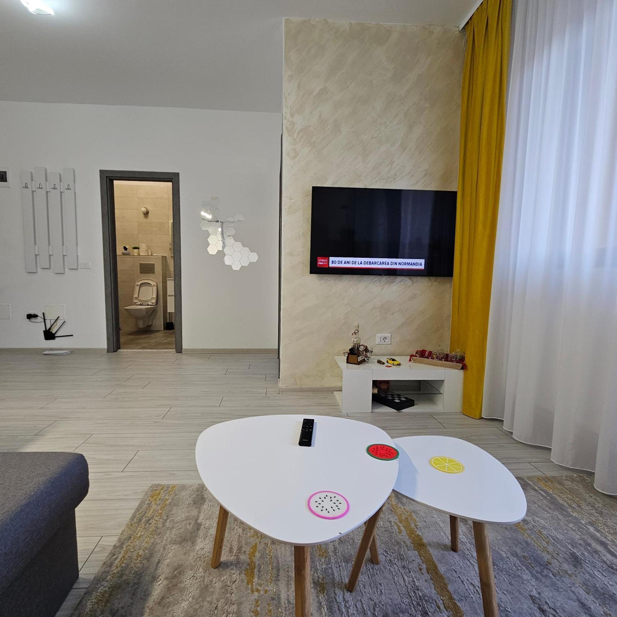 Apartament Dem Radulescu Langa Strand Râmnicu Vâlcea Esterno foto
