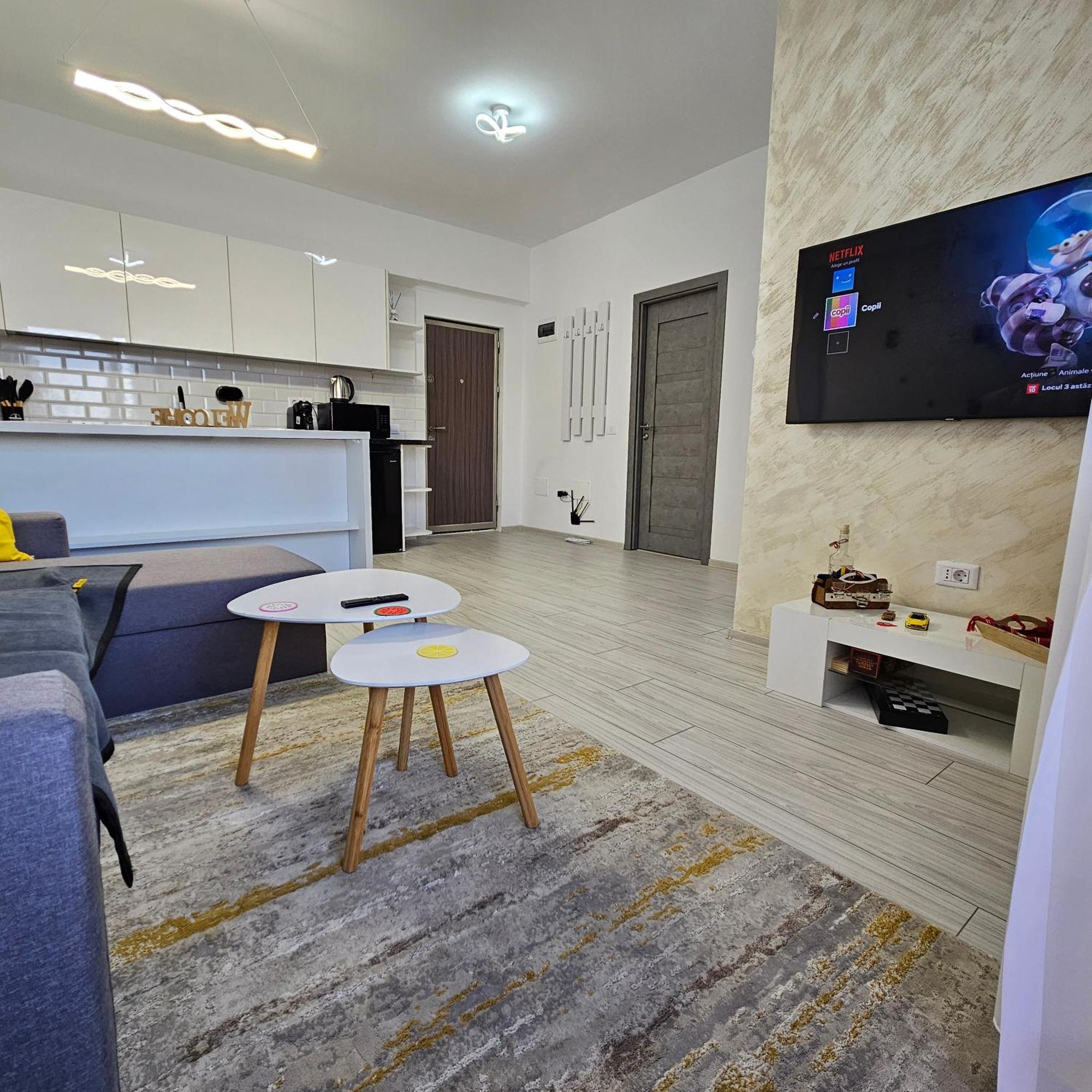 Apartament Dem Radulescu Langa Strand Râmnicu Vâlcea Esterno foto