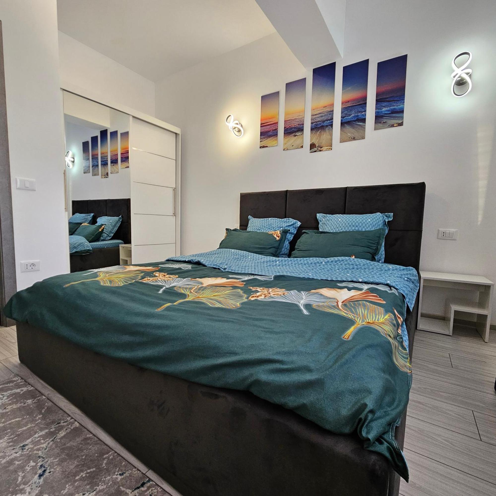 Apartament Dem Radulescu Langa Strand Râmnicu Vâlcea Esterno foto