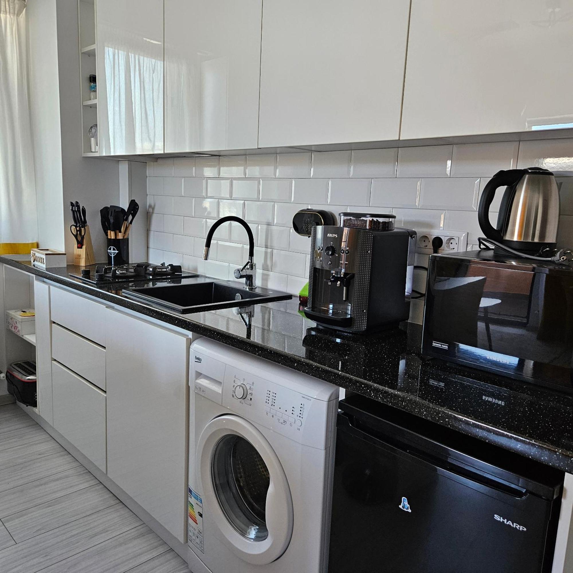Apartament Dem Radulescu Langa Strand Râmnicu Vâlcea Esterno foto